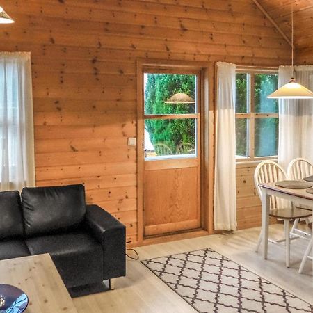 Amazing Home In Vallavik With House Sea View Vangsbygd ภายนอก รูปภาพ
