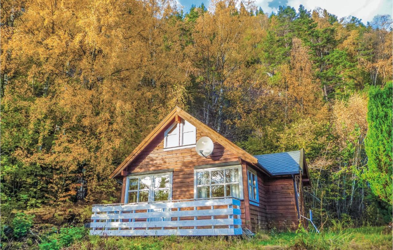 Amazing Home In Vallavik With House Sea View Vangsbygd ภายนอก รูปภาพ